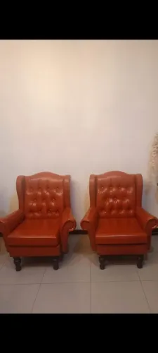 Poltronas de couro