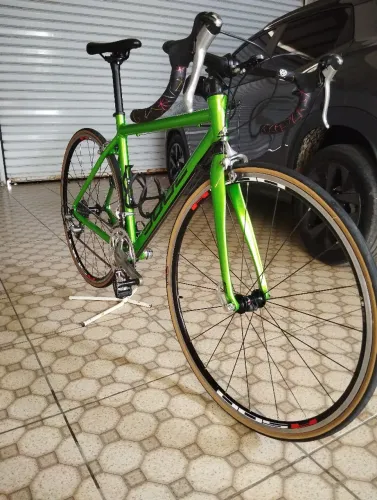 Procuro speed carbono tamanho S 51/52 peso na faixa de 7 quilos baixo para trocar nessa!
