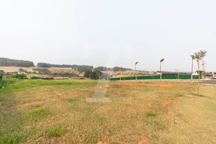 Condomínio Fazenda da Grama terreno à venda