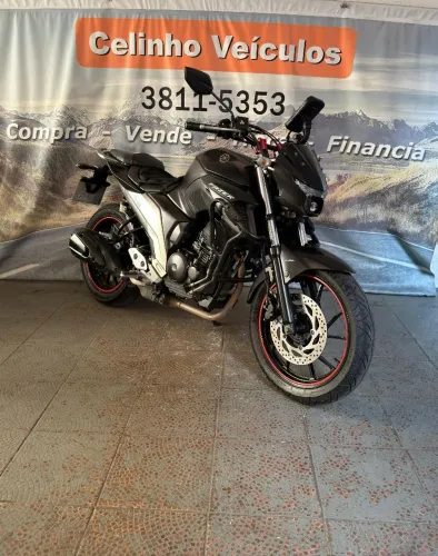 Yamaha fz 25 fazer 2- Financio em até 48x e parcelo em 21x no cartão50 cc.