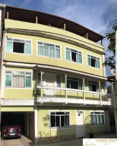 Cobertura em Teresópolis, Bairro São Pedro, 03 dormitórios, espaço gourmet