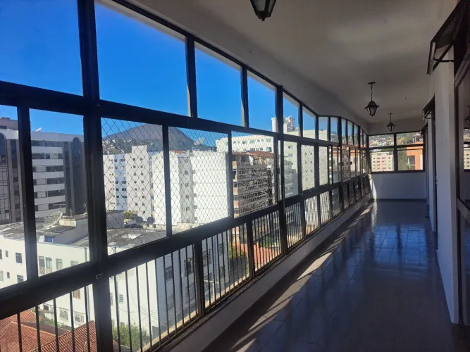 Apartamento nobre 04 quartos, ampla sala, elevadores privados, 02 vagas