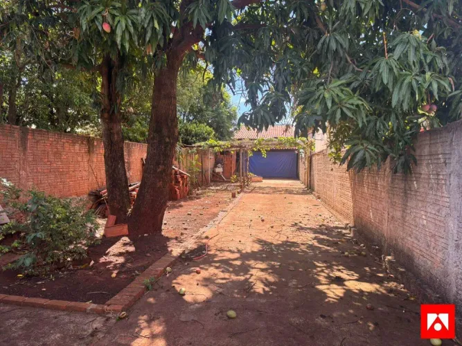 Casa com 2 quartos e 6 vagas à venda na Área Rural em Itaju - SP