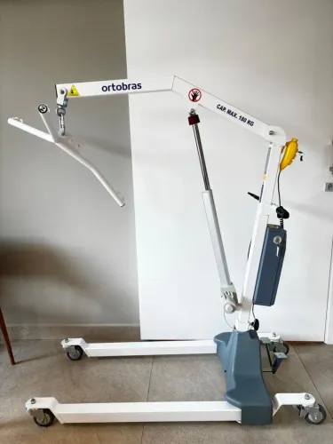 Guincho de transferência para acamados, hospitalar motorizado 180 KG 127/220 v