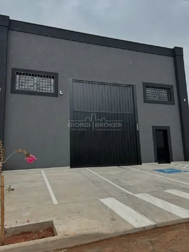 Barracão Comercial Novo no Loteamento Coplan - região Sul 291m², 4 banheiros, sala e escri