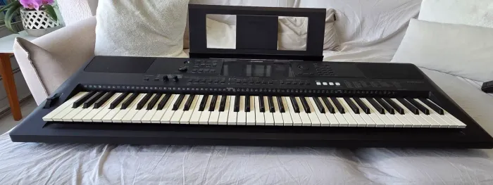 Teclado Arranjador Yamaha PSR EW400