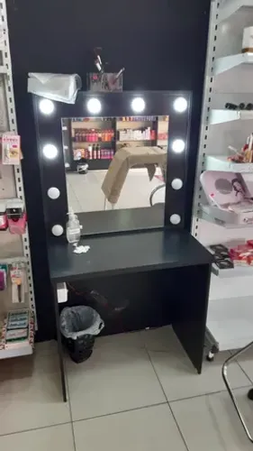 Camarim de Maquiagem em MDF 20mm na Cor Preta com 10 Lâmpadas !!!