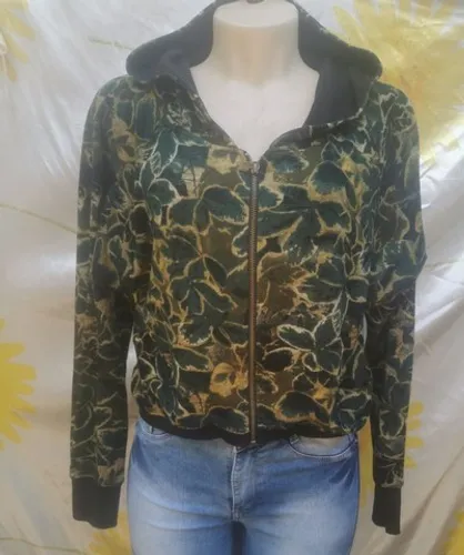 Casaco/jaqueta com capuz tam m/g