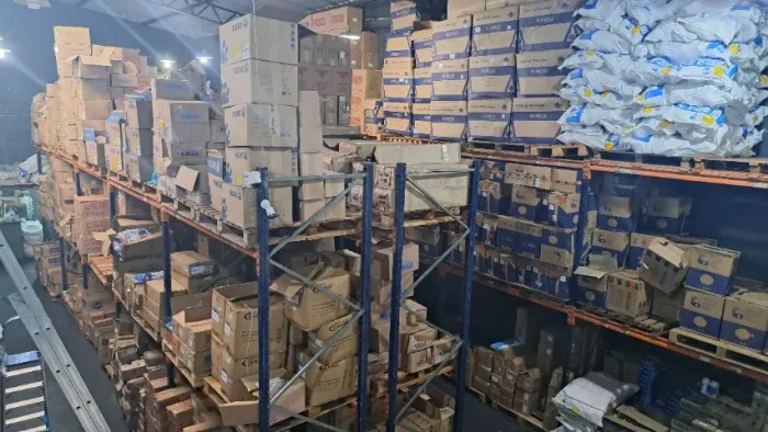 Porta Paletes Usados : 172 posições 