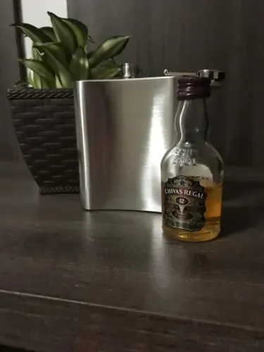 Cantil Porta Bebida DE Bolso 230 e 500 ml Inox