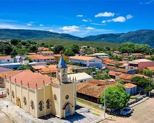 Sitio 1.000m², nascente de agua nos fundos, pomar já produzindo, Serra do Cipó.