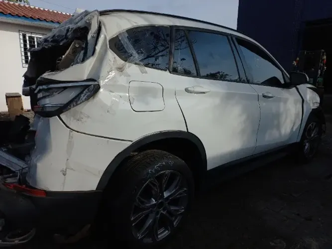 Sucata BMW x1 2.0i 2021 - retirada de peças