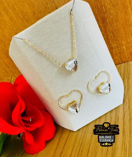 Conjunto Colar e Brincos Coração com Cristais