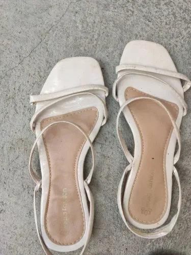 Sandália elegante 