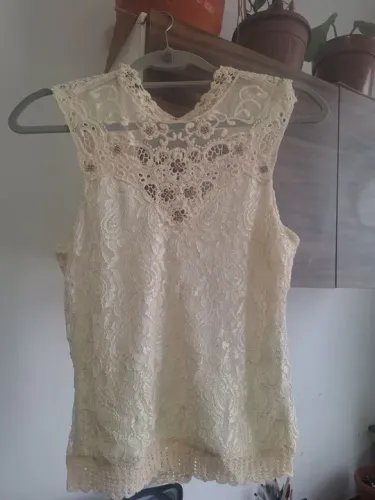 Blusa bordada feminina