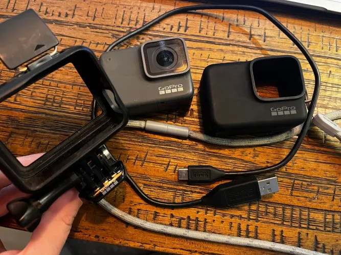 GoPro Silver7 com acessórios de ação! 