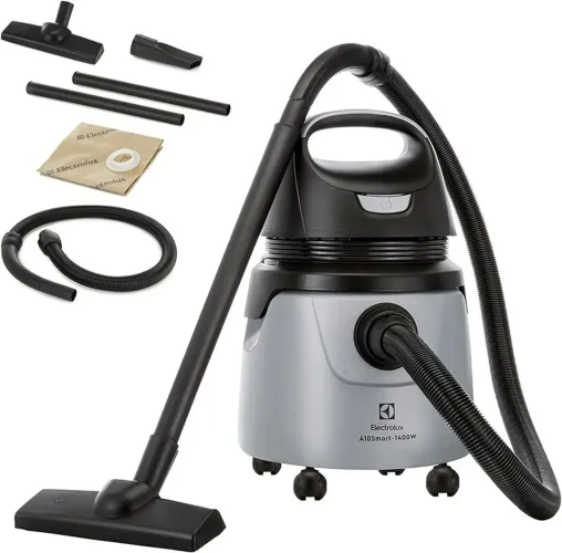 Aspirador de pó e de água usada poucas vezes.<br>Zap *
