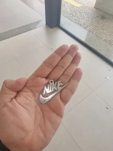 Pingente Nike em Aço Inoxidável em Samambaia Sul 