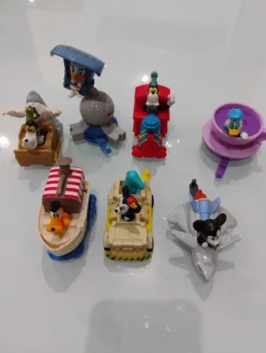 Coleção completa Disney no parque de diversões - Personagens Divertidos!