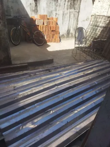 Telhas de alumínio usadas 