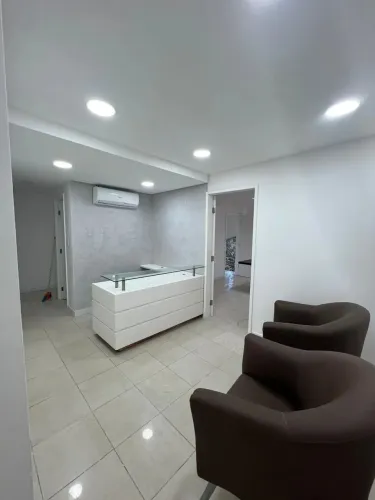 sala de 110 m2 com sala de reunião pronta na Boa Vista