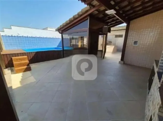 Cobertura na Rua Panasco Alvin com 310 m² Recreio dos Bandeirantes. 5 quartos.