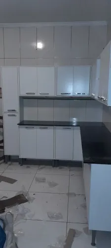 Montador de Móveis e marceneiro.