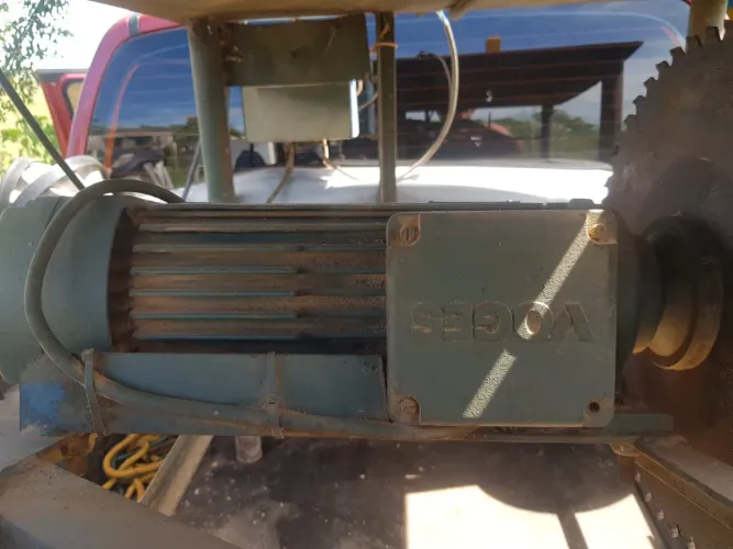 Serra eletrica notor 7.5 cv trifasica