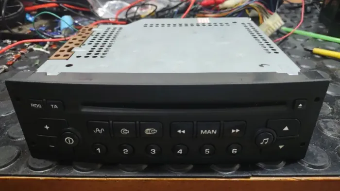Rádio PSA Citroen Peugeot PSARCD10034 Continental *XT00