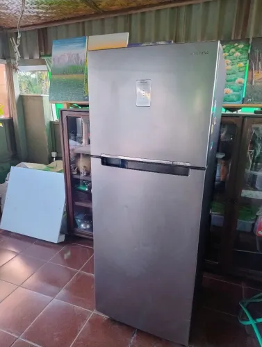 Geladeira Samsung Evolution RT38 (Frost Free, Inox, 385 L) - Semi-nova.