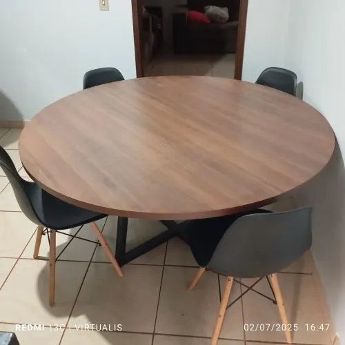 Mesa de Jantar Redonda com 4 Cadeiras