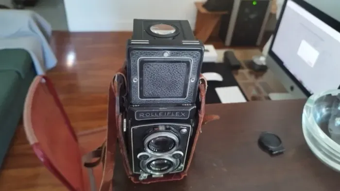 Câmera Analógica Médio Formato Rolleiflex Tessar 75mm F3.5 No
