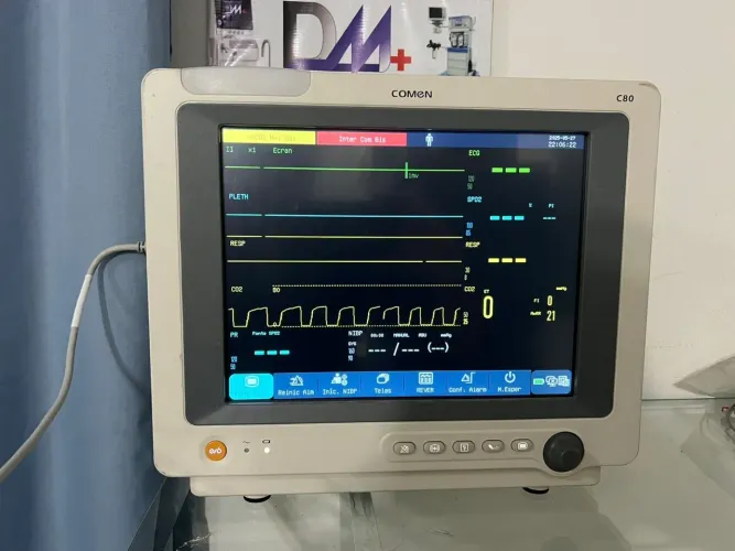 Monitor comen com capnografia revisado com garantia completo