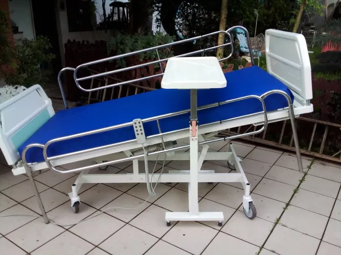 Cama Hospitalar Elétrica poltrona.