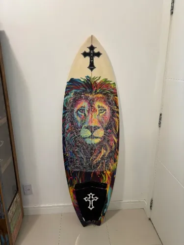 Prancha de surf (da Exit Surfboards, do shaper Pita Tavares, referencia no surfe)
