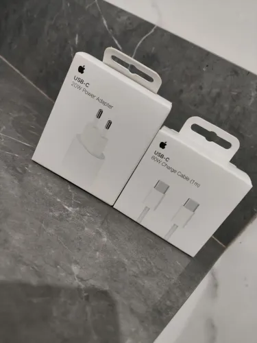 Carregador 20W e Cabo USB-C 60W
