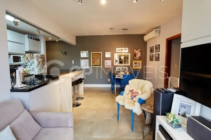 Apartamentos em Porto Alegre, no bairro Passo da Areia, à venda.