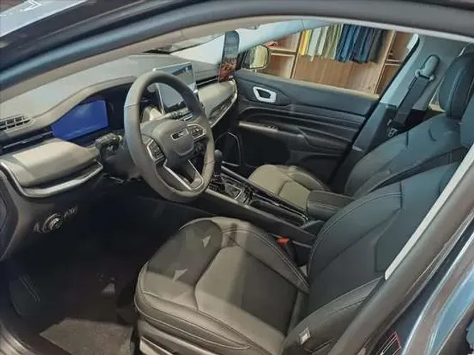 Jeep Compass Long. T270 1.3 TB 4X2 Flex AUT 2026