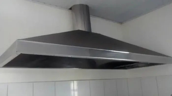 Coifa de inox com tubulação completa