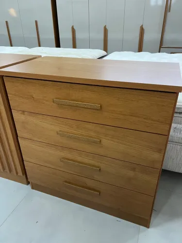 Comoda 4 Gavetas Cinamomo NOVO MOSTRUÁRIO
