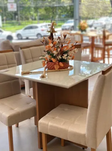 Mesa de Jantar Los Angeles 90x90cm com 4 Cadeiras- Produto Novo 