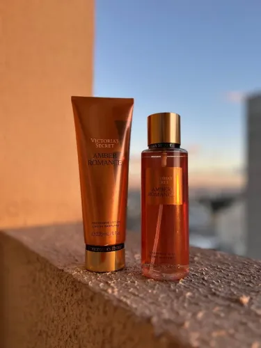 VICTORIAS SECRET AMBER ROMANCE 