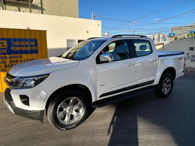 S10 Ltz flex 4x4 Muito nova