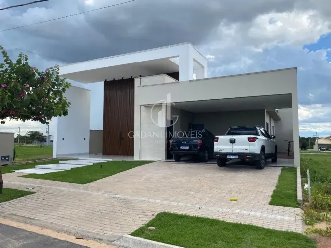 CASA PARA VENDA NO CONDOMÍNIO PLATINI EM SINOP-MT GADANI IMÓVEIS