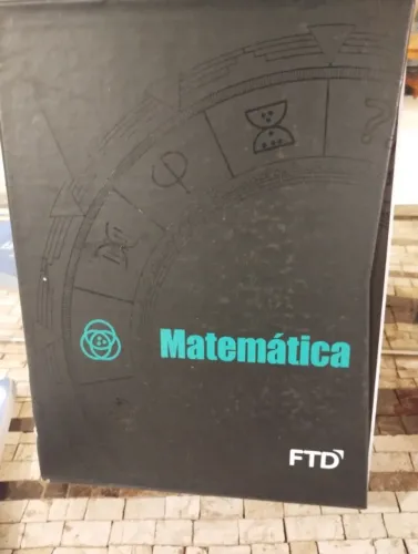 Livros 360 graus baratos para vender logo, geografia, quimica, matematica e biologia e ing