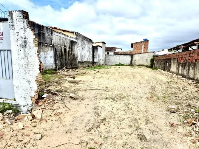 [LL] - TERRENO EM NEÓPOLIS  COM 270m²  