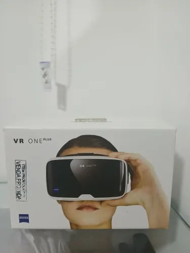 Óculos de realidade virtual Zeiss VR