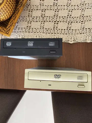 2 Drives de DVD para pc - Leitor e Gravador