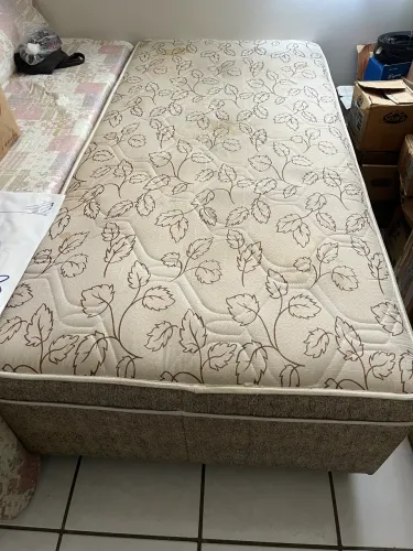 Cama Solteiro Seminova