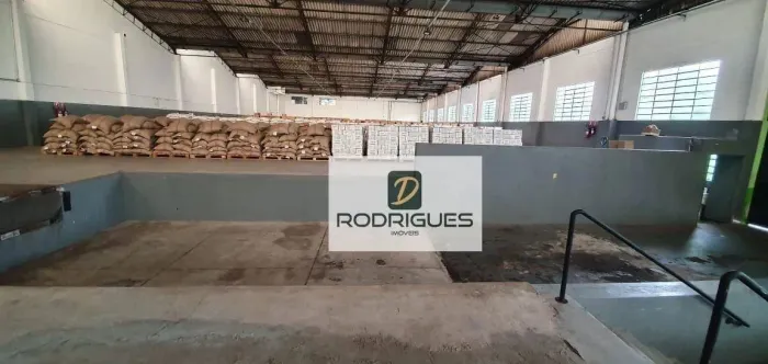 Galpão, 2644 m² - venda por R$ 8.000.000,00 ou aluguel por R$ 80.000,00/mês - Campanário -